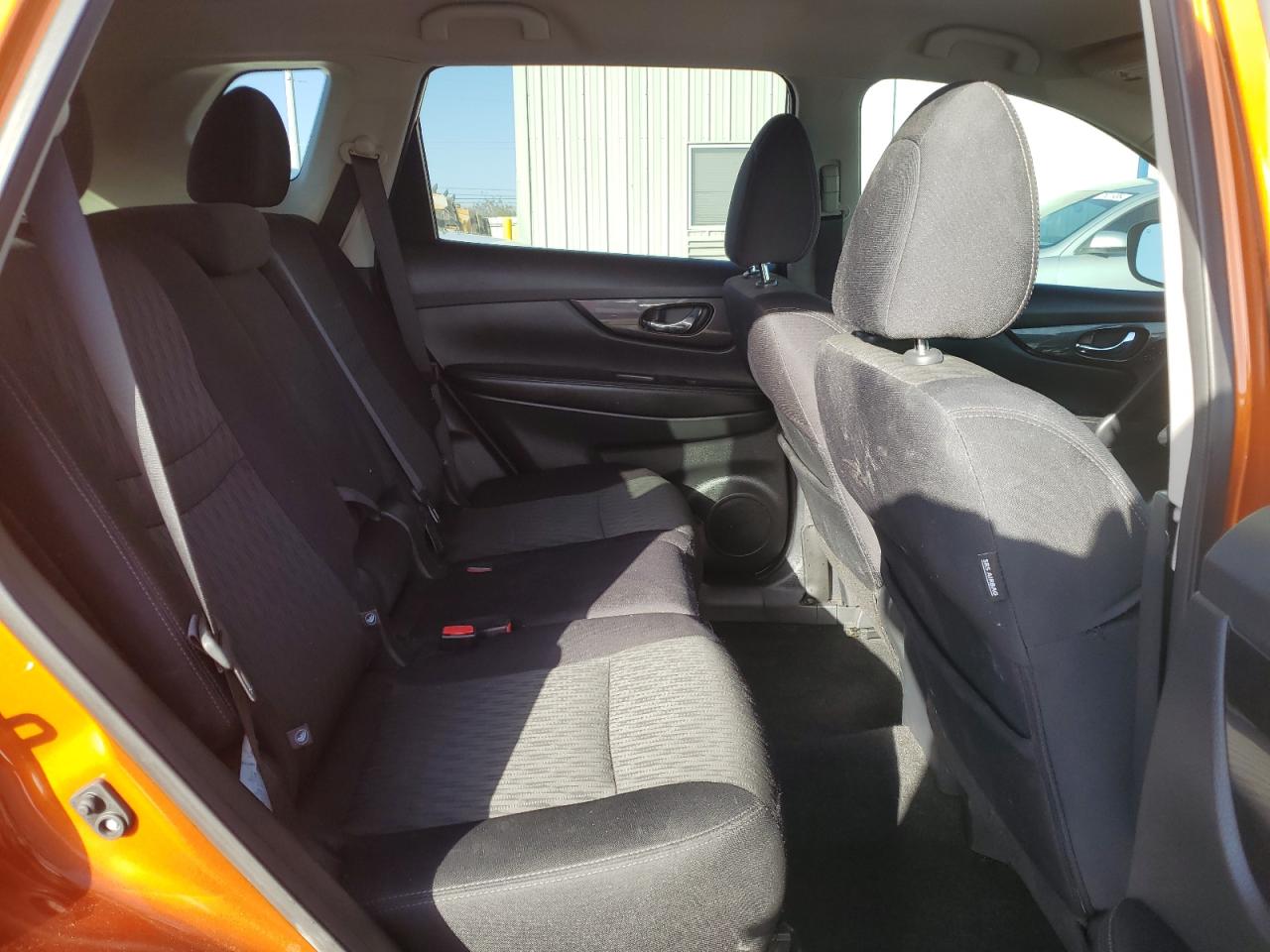 2018 Nissan Rogue - Image 10