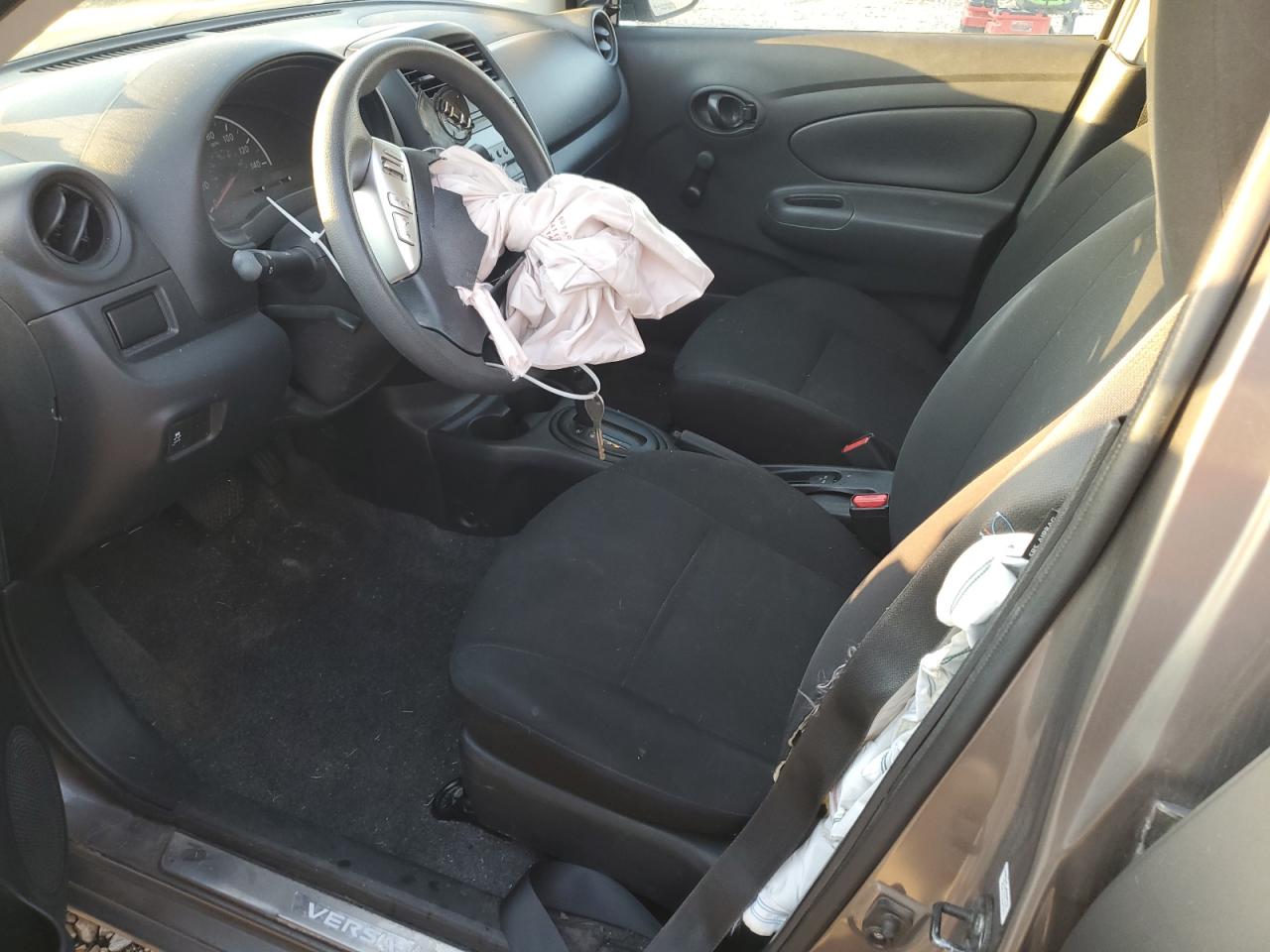 2015 Nissan Versa - Image 7