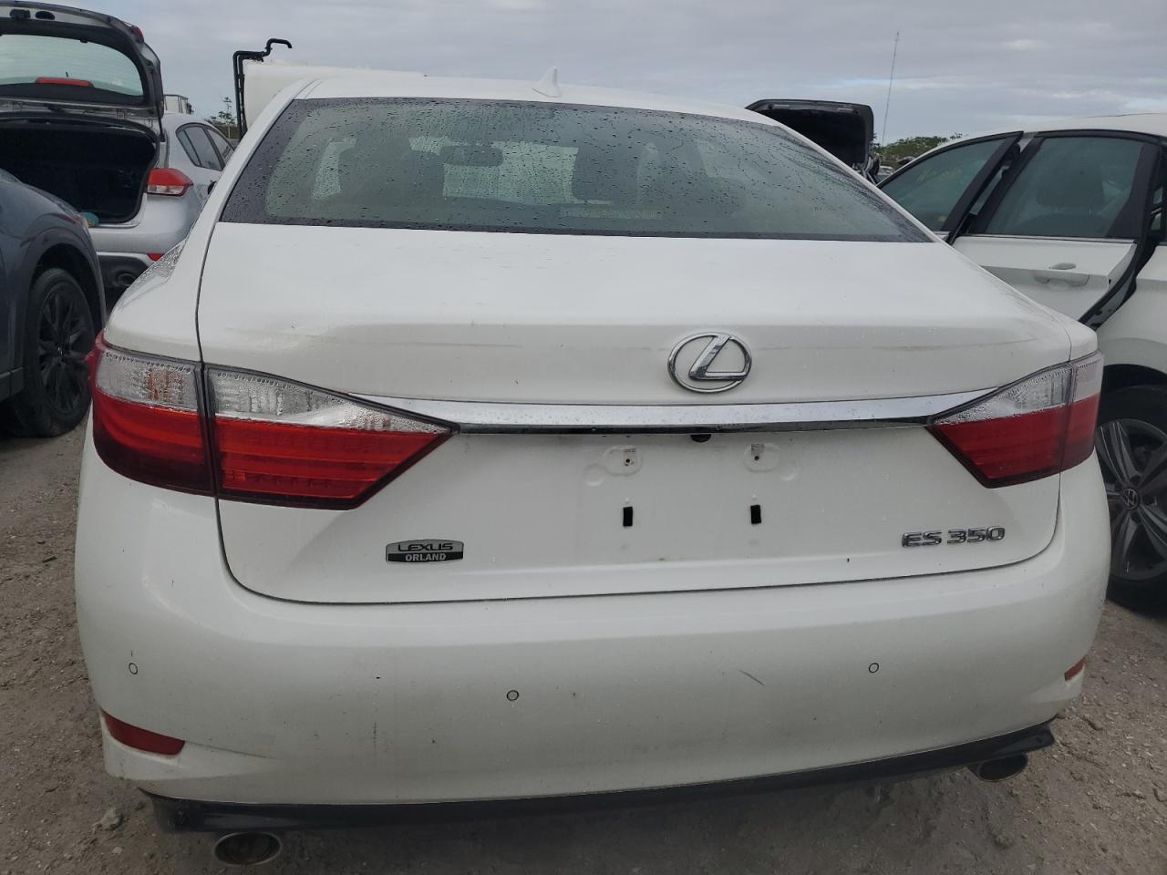 2015 Lexus ES - Image 6