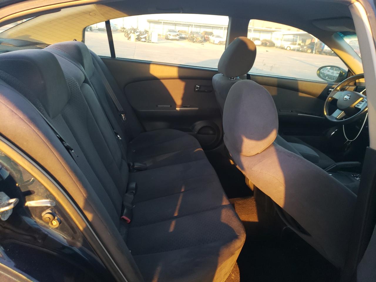 2006 Nissan Altima - Image 10