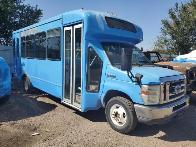 2010 Ford Econoline E450 Super Duty Cutaway Van