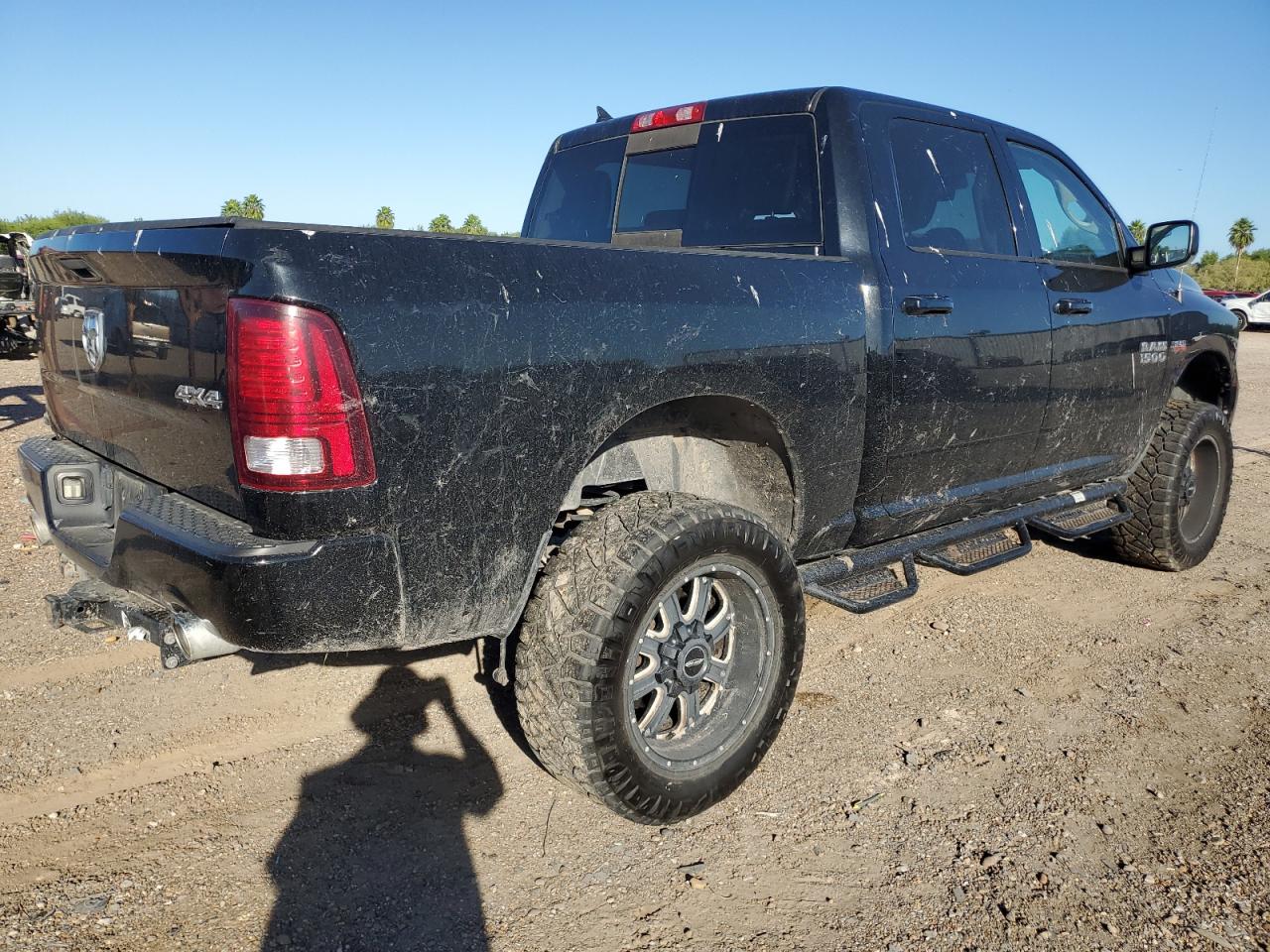 2015 RAM 1500 - Image 3