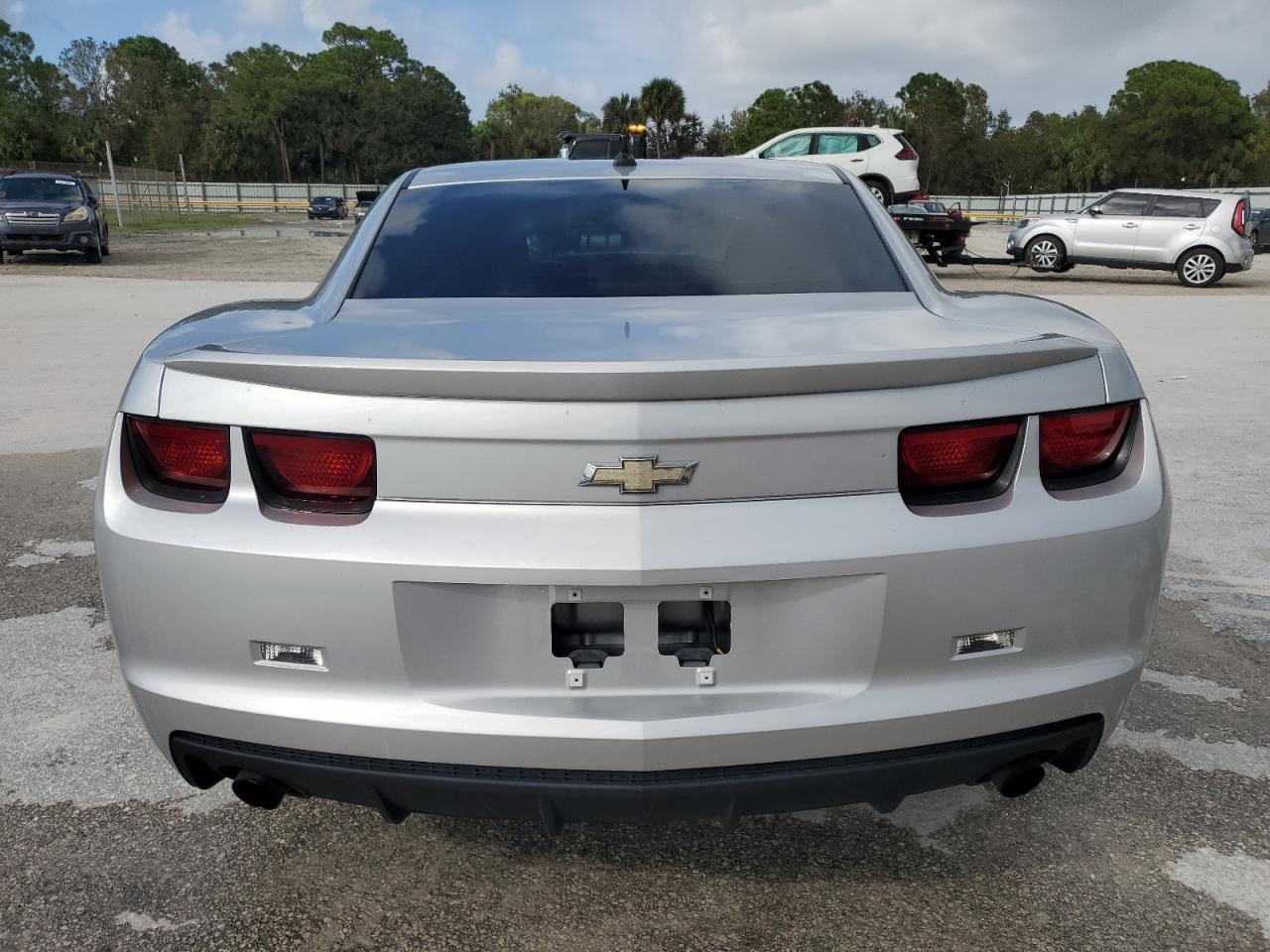 2013 Chevrolet Camaro Ls VIN: 2G1FA1E39D9239437 Lot: 77375144