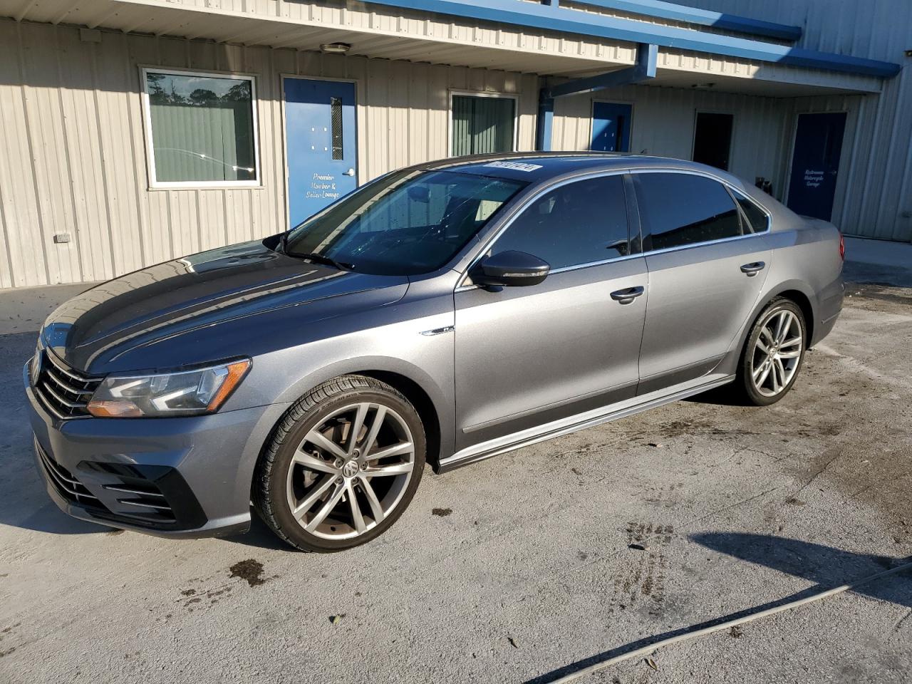 2017 Volkswagen Passat - Image 1