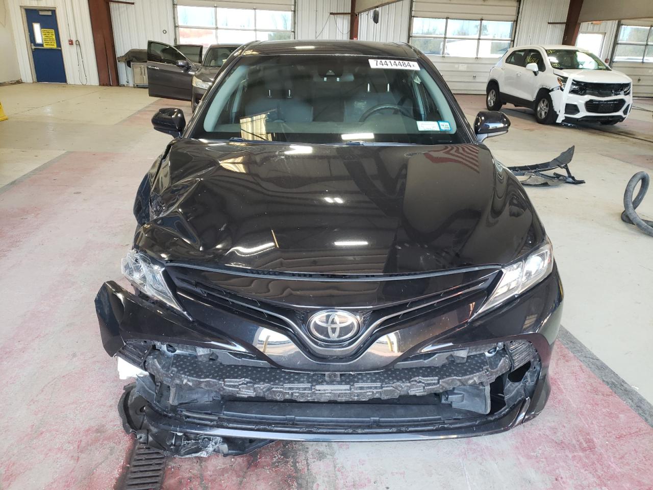 VIN 4T1B11HK1JU135964 2018 TOYOTA CAMRY no.5