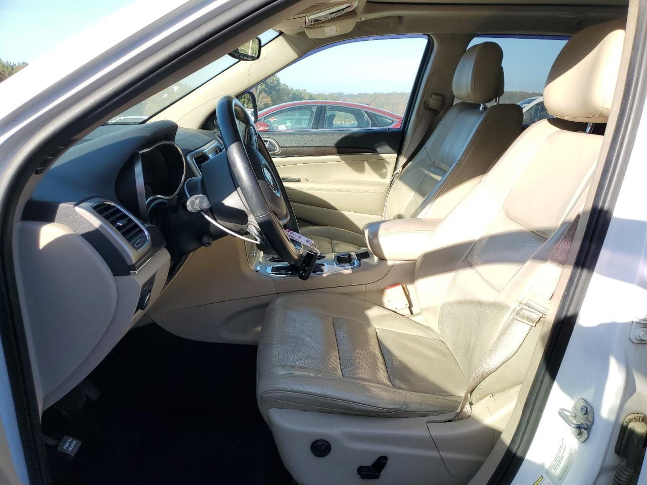 2017 Jeep Grand Cherokee - Image 7