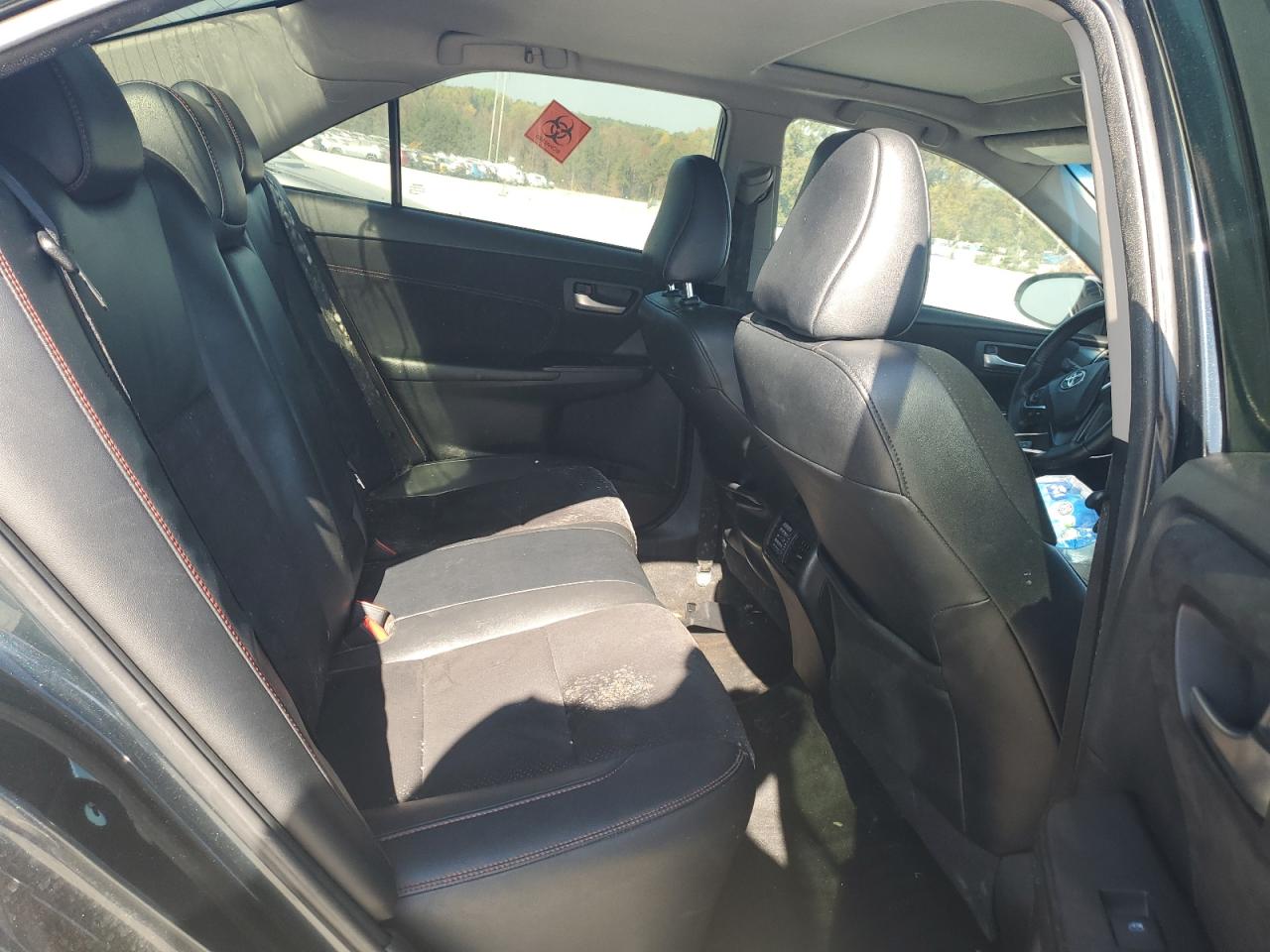 2016 Toyota Camry - Image 10