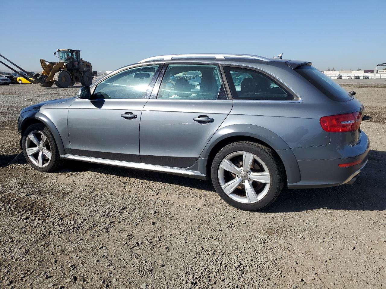 2013 Audi A4 - Image 2
