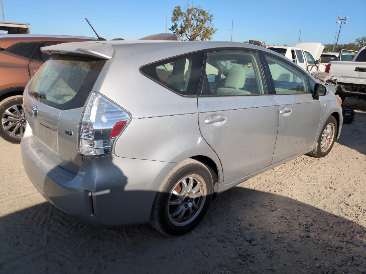 2013 Toyota Prius - Image 3