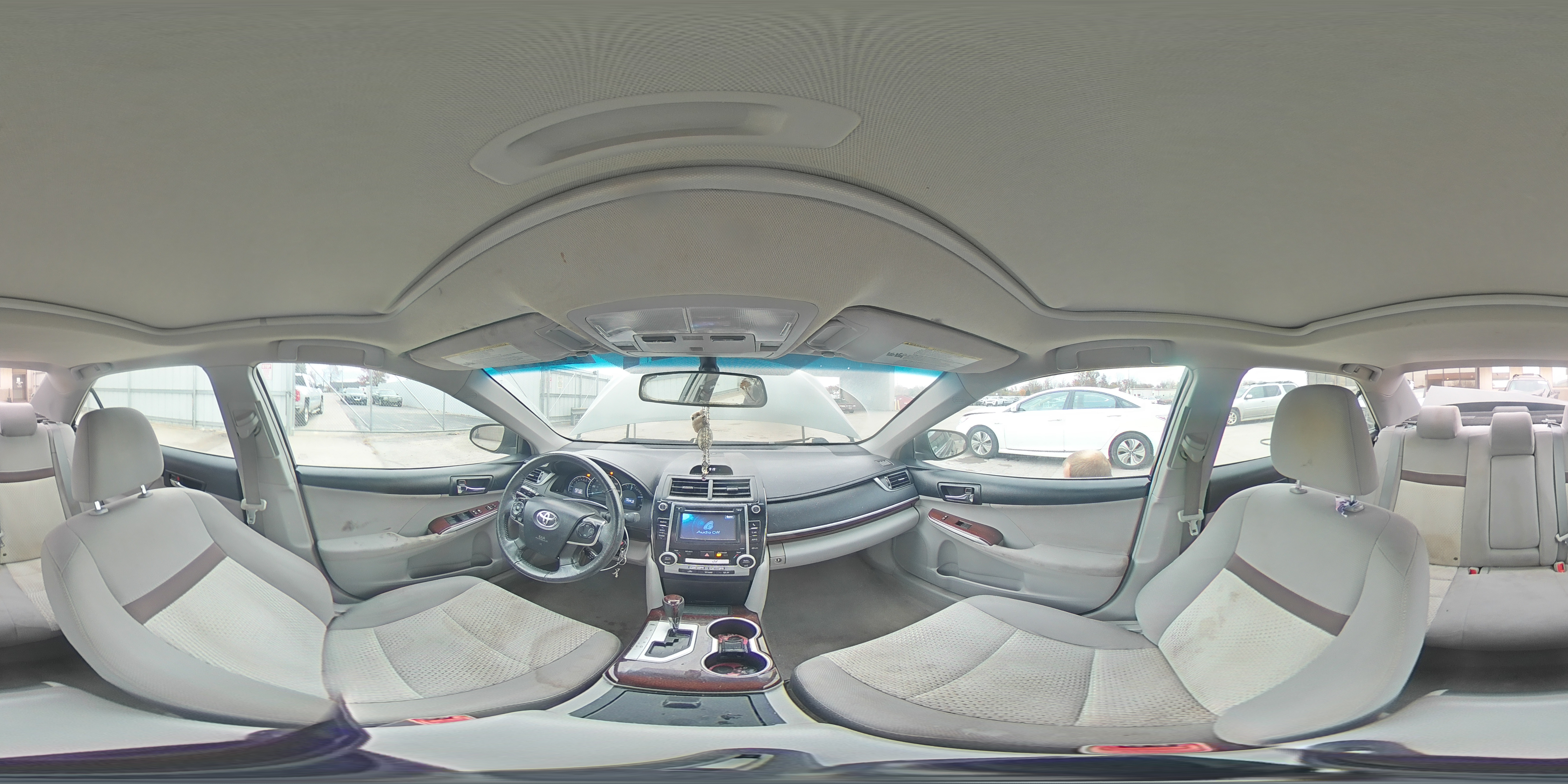 2012 Toyota Camry - Image 13