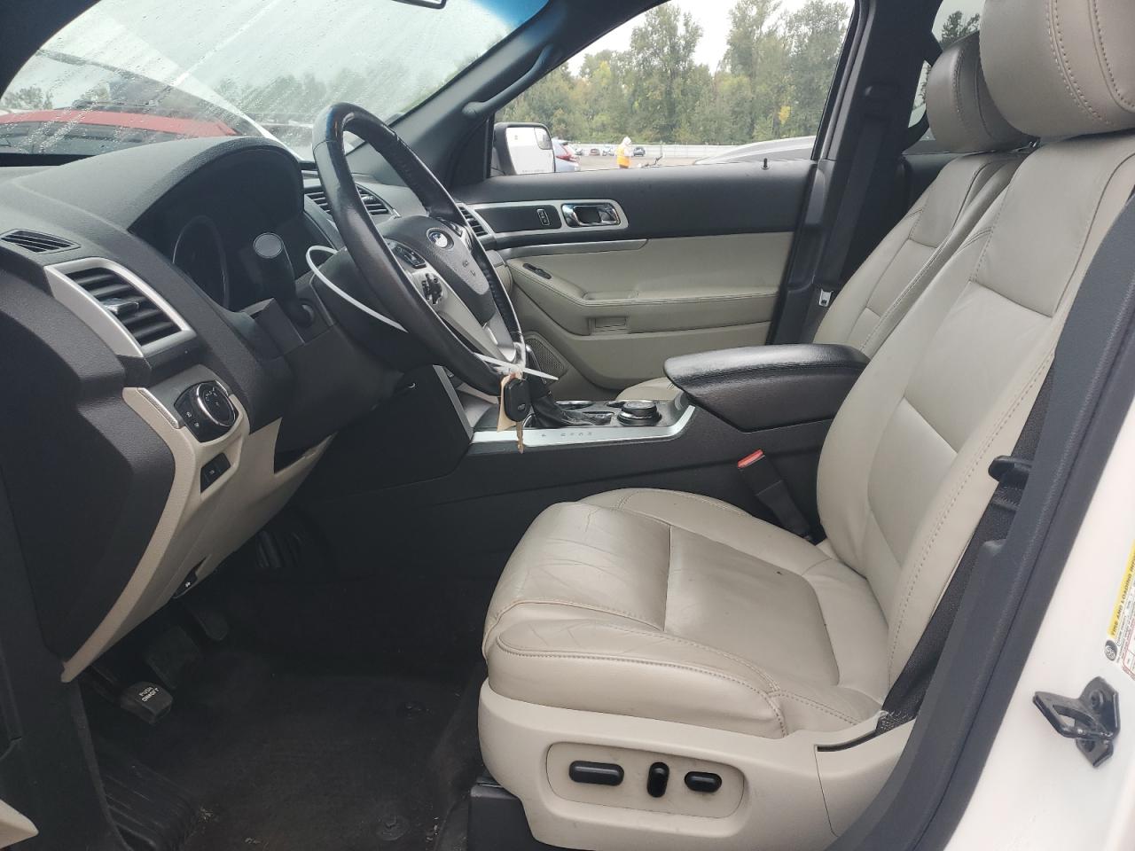 2012 Ford Explorer - Image 7