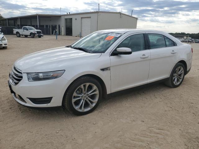 Sedans FORD TAURUS 2013 White