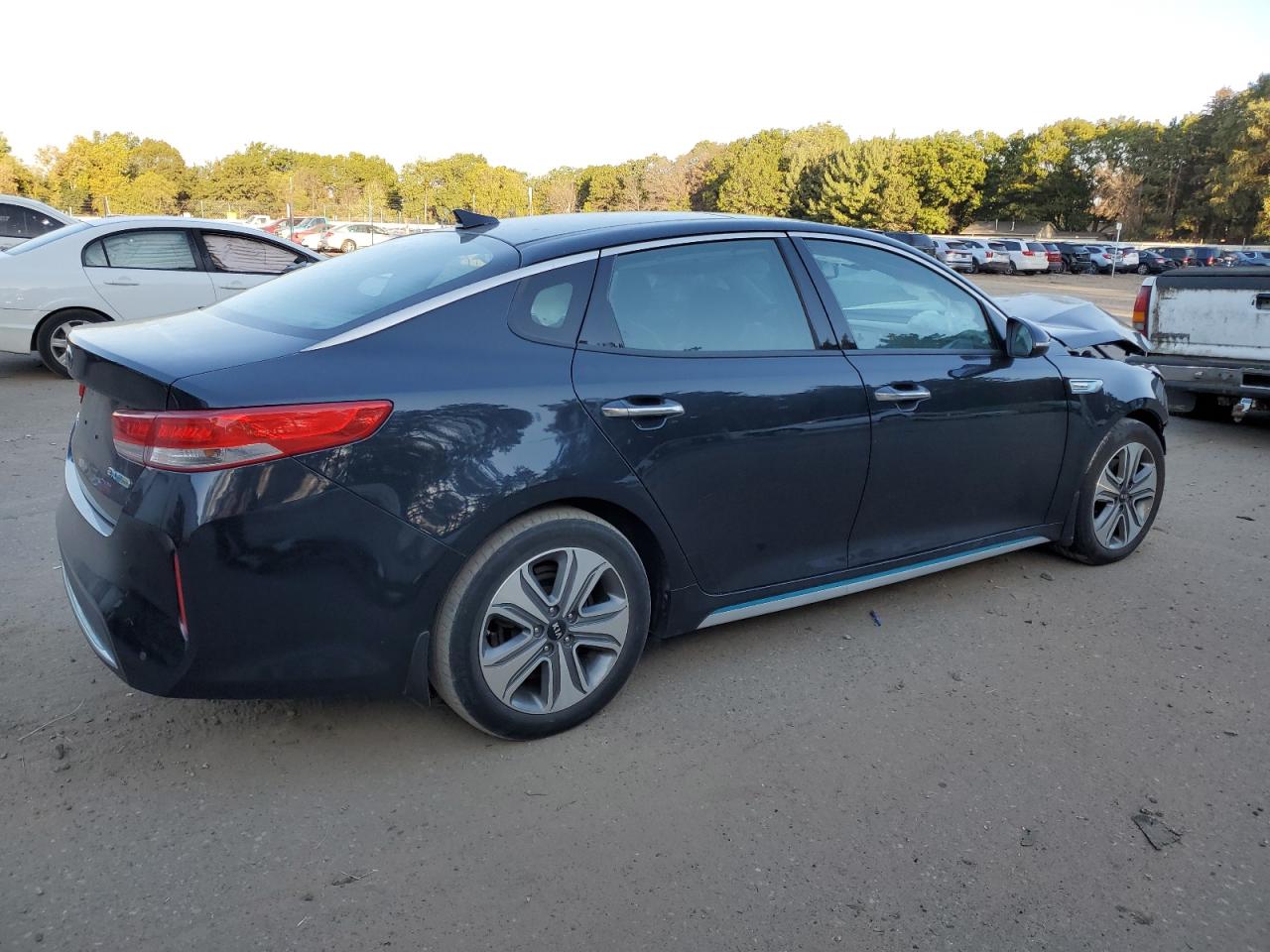 VIN KNAGV4LD7H5010929 2017 KIA OPTIMA no.3