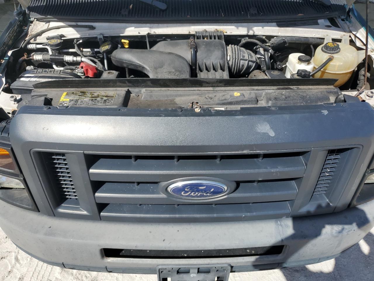 2012 Ford Econoline - Image 12