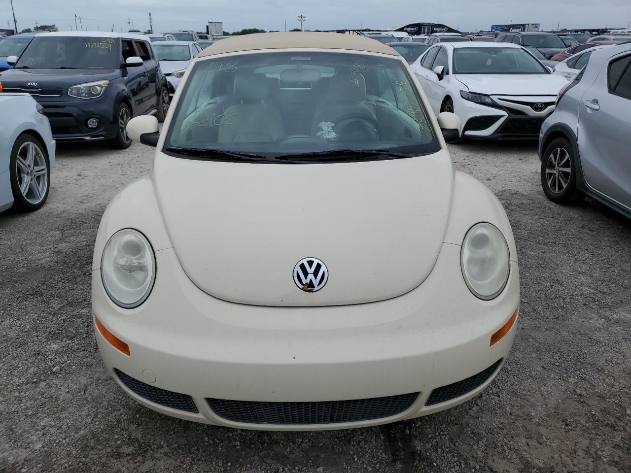 2006 Volkswagen Beetle - Image 5