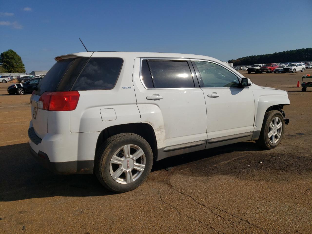 2015 GMC Terrain - Image 3