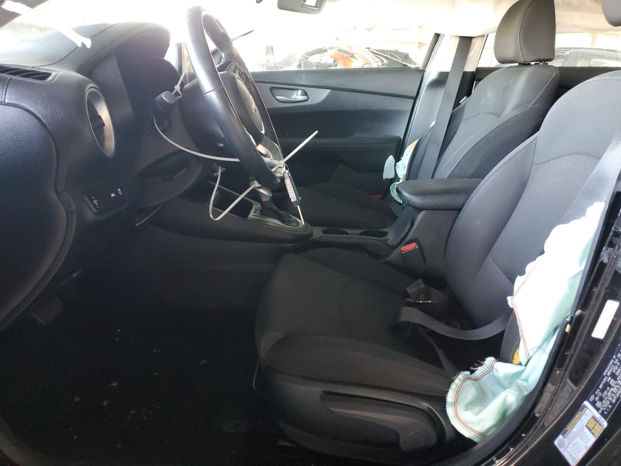 2019 Kia Forte - Image 7