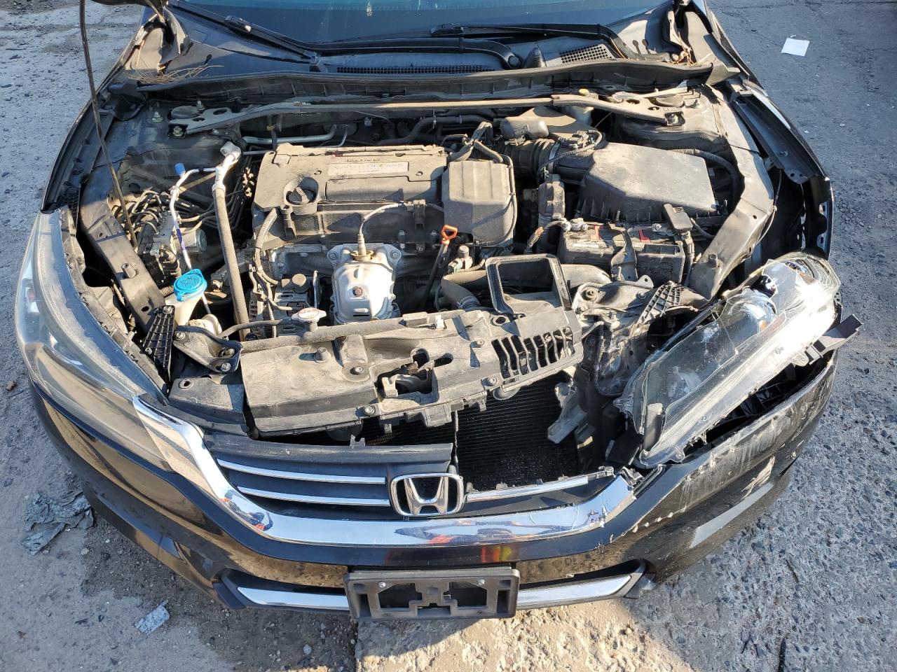 1HGCR2F58FA137273 2015 Honda Accord Sport