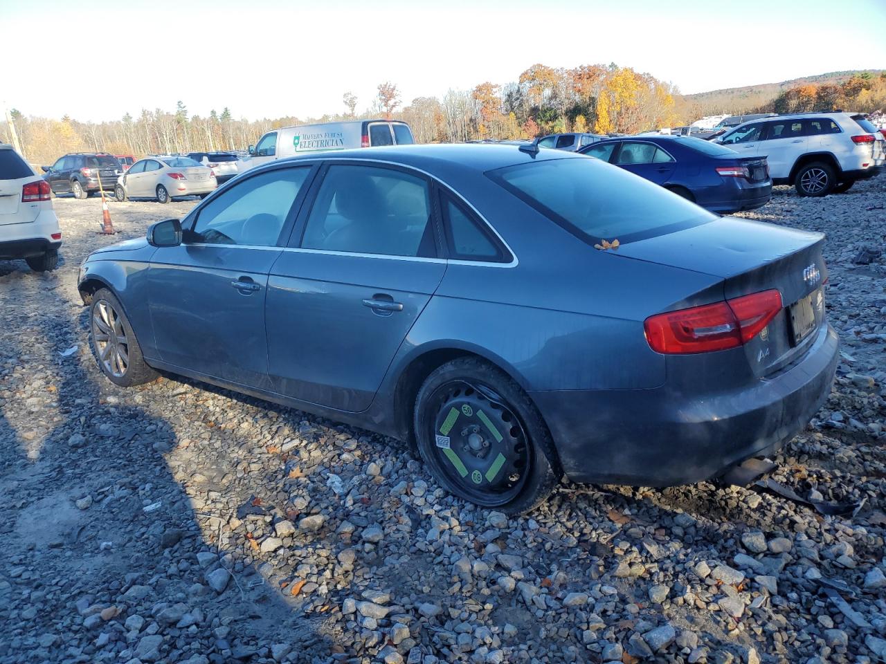 VIN WAUEFAFL2DN042493 2013 AUDI A4 no.2