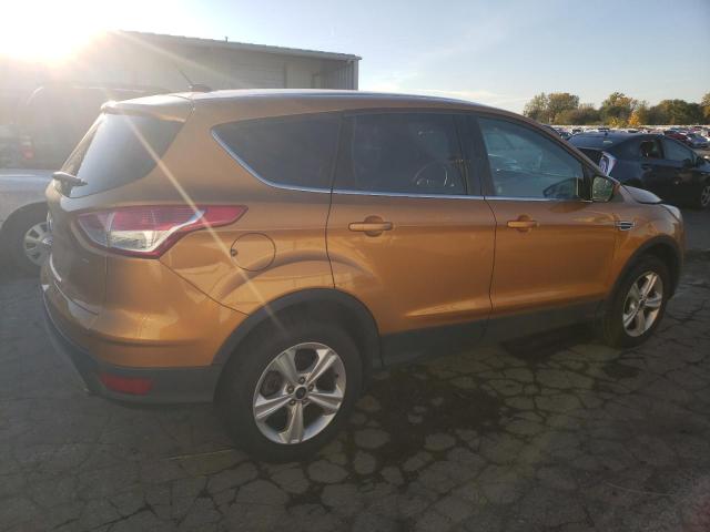 Паркетники FORD ESCAPE 2016 Оранжевый