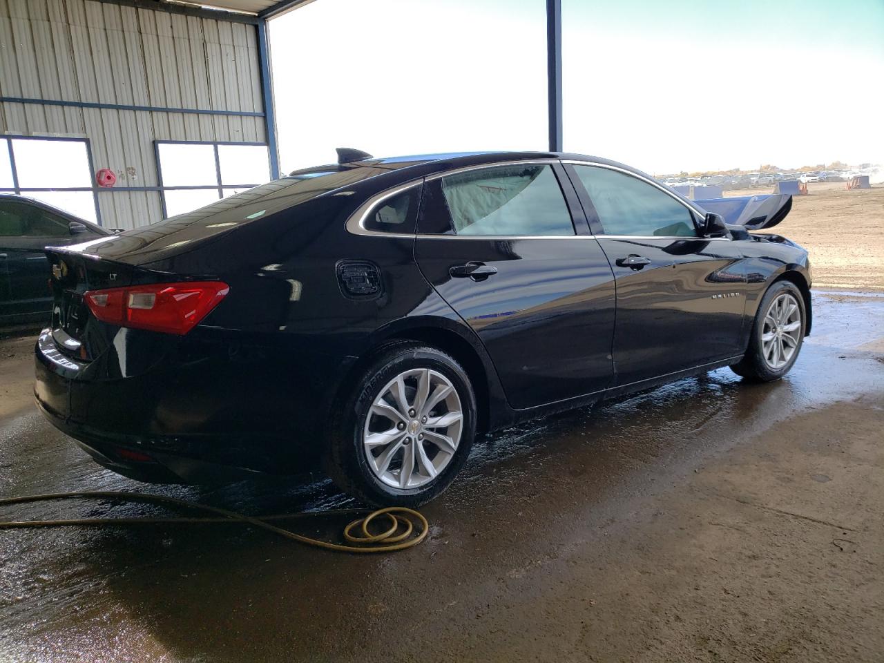 2023 Chevrolet Malibu - Image 3
