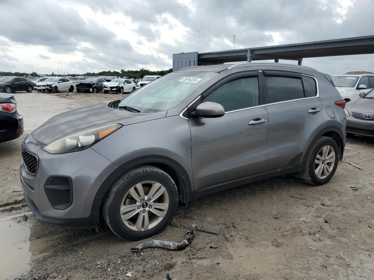 KNDPM3AC4H7208303 2017 KIA SPORTAGE - Image 1