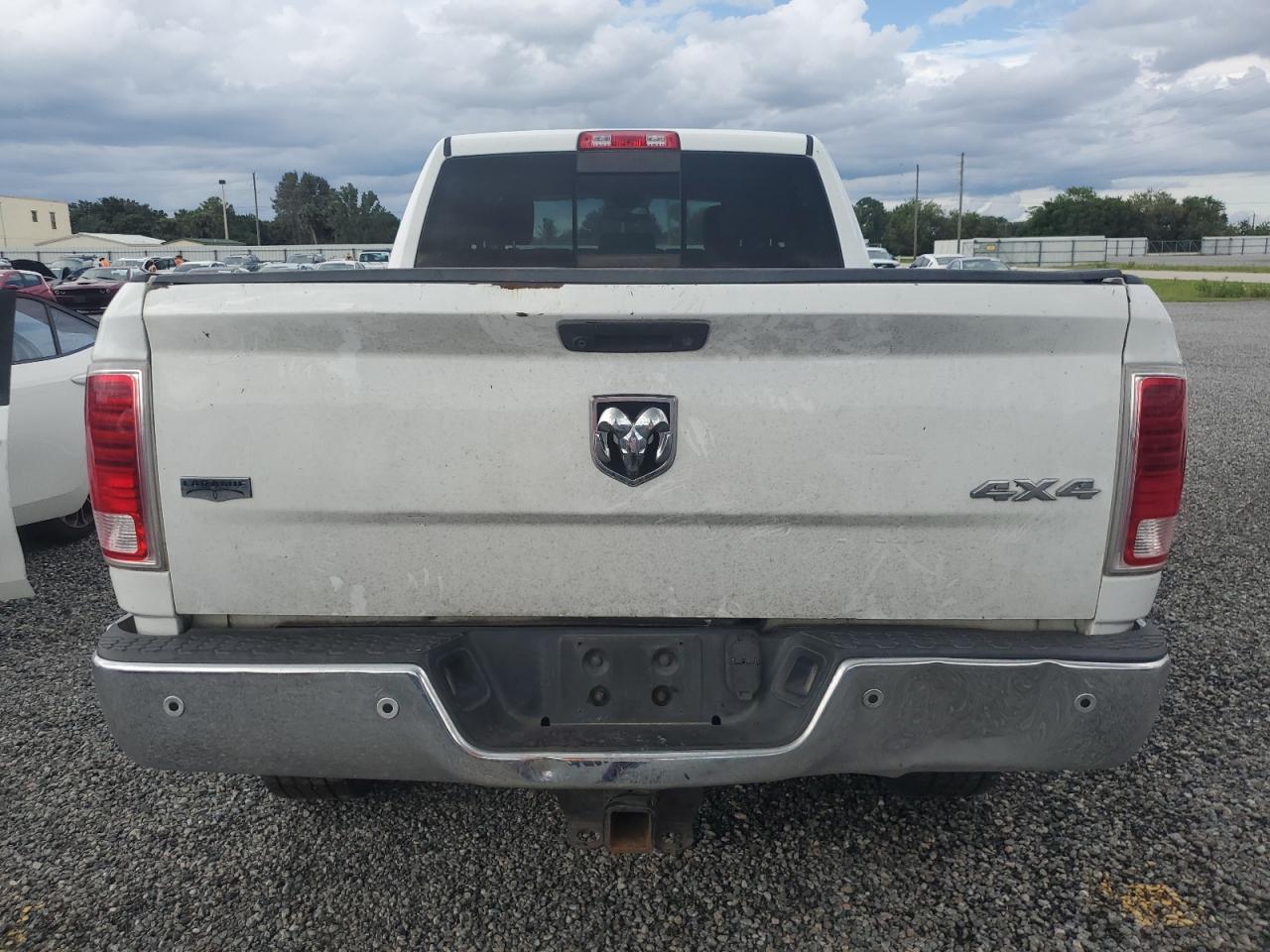 2018 Ram 2500 Laramie VIN: 3C6UR5FL2JG155823 Lot: 74099354