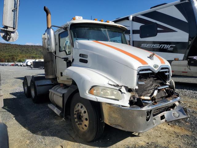 2010 Mack 600 Cxu600