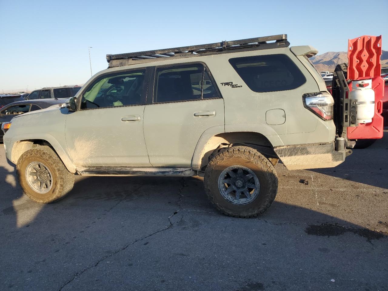 2022 Toyota 4Runner - Image 2
