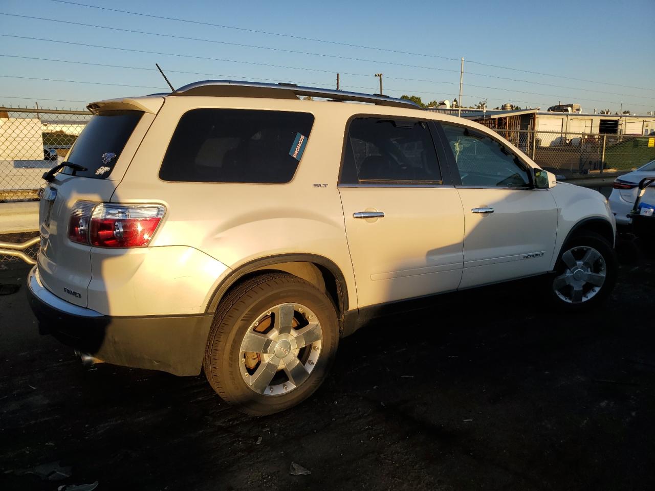 2008 GMC Acadia - Image 3