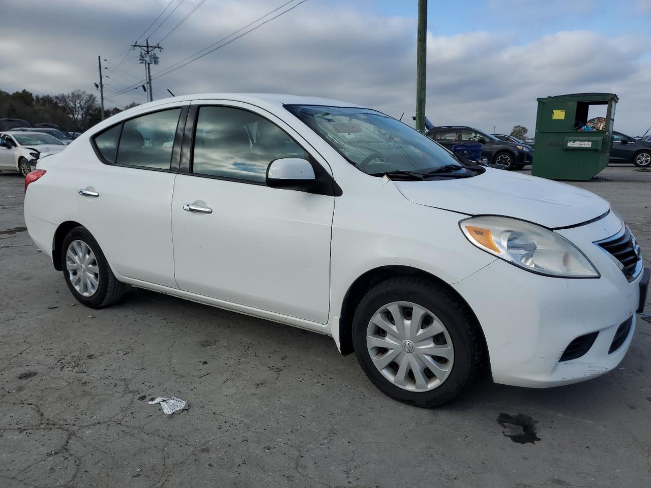 2014 Nissan Versa - Image 4