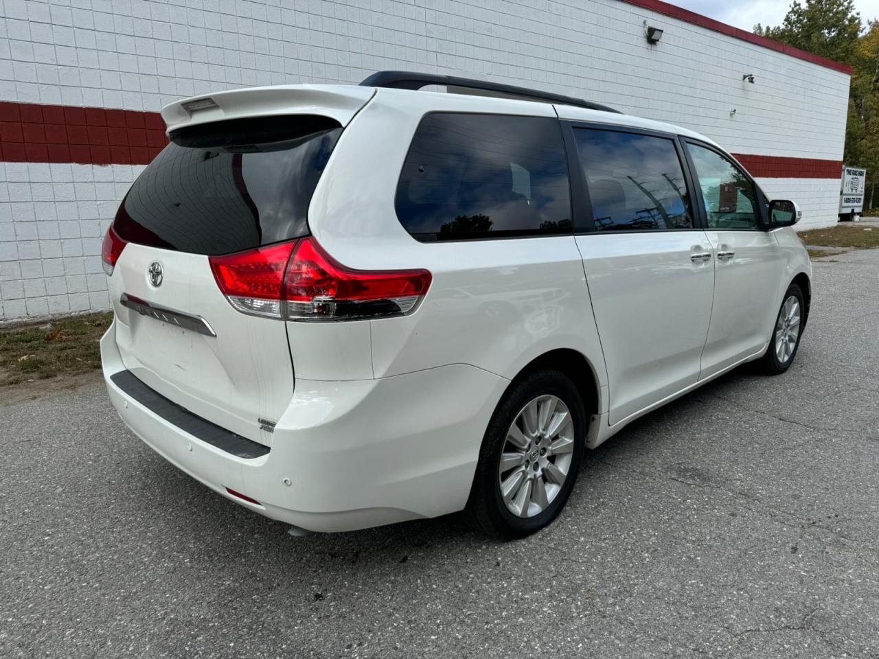 2013 Toyota Sienna Xle VIN: 5TDDK3DC8DS066090 Lot: 76844444