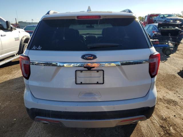 Parquets FORD EXPLORER 2017 Biały