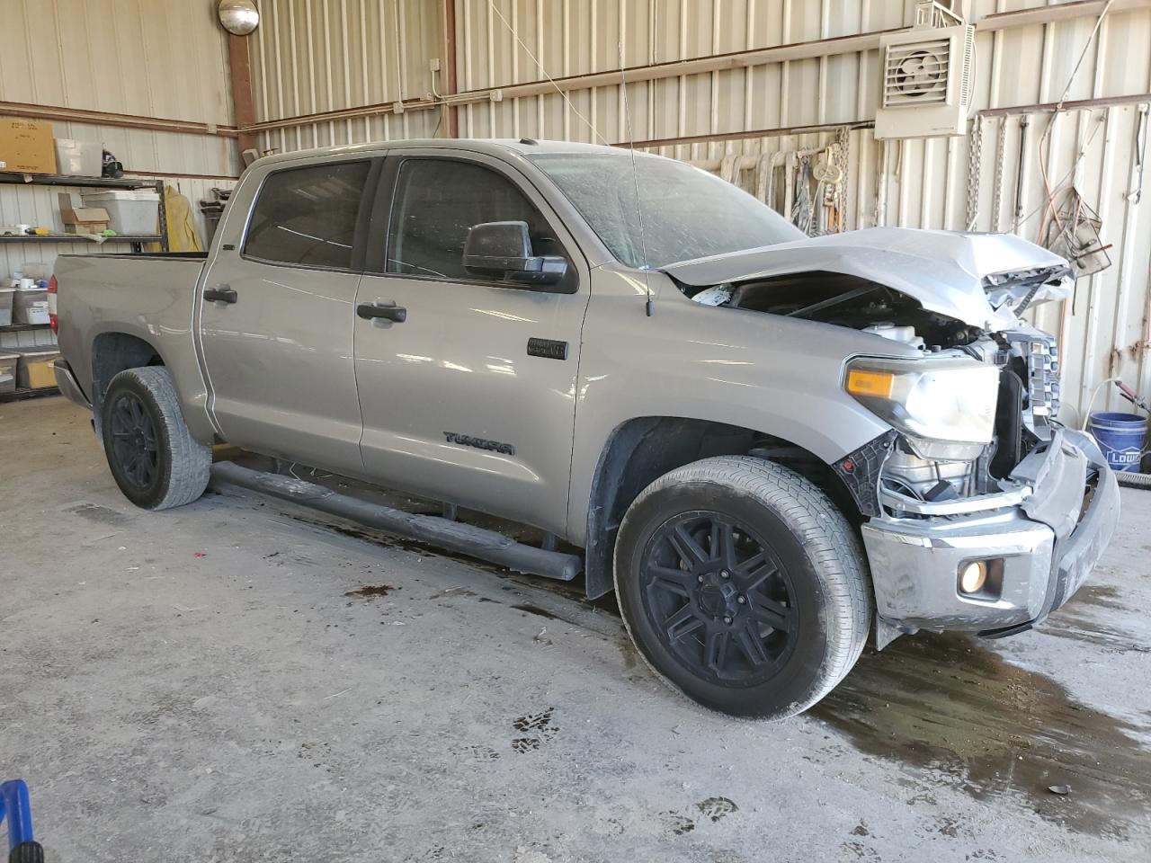 2018 Toyota Tundra - Image 4