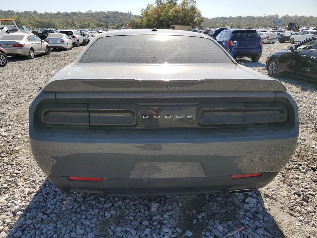 2018 Dodge Challenger Sxt VIN: 2C3CDZAG4JH276622 Lot: 74923664