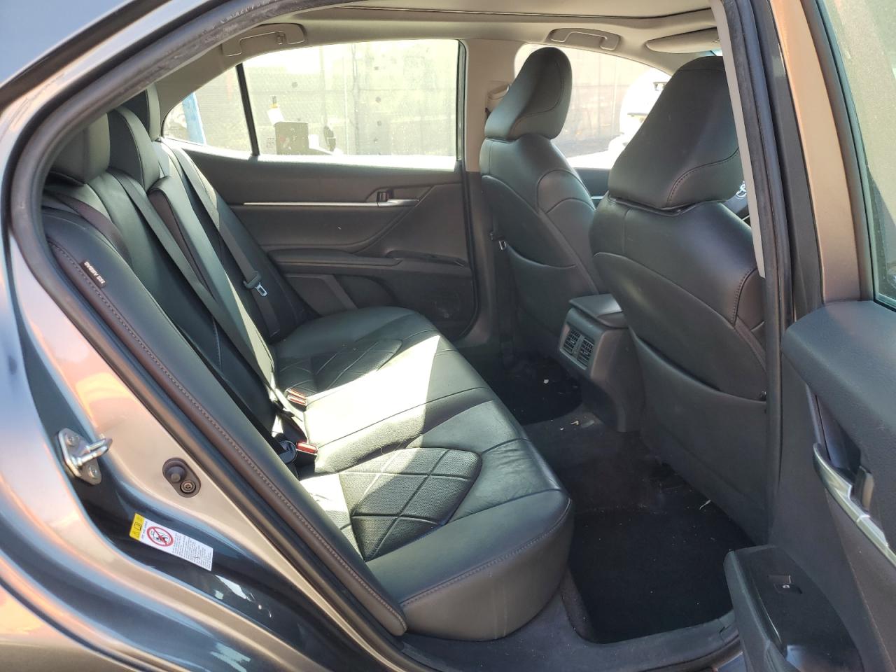 2018 Toyota Camry - Image 10