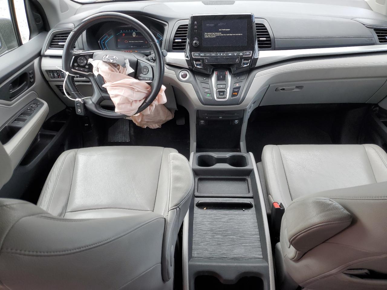 2018 Honda Odyssey - Image 8