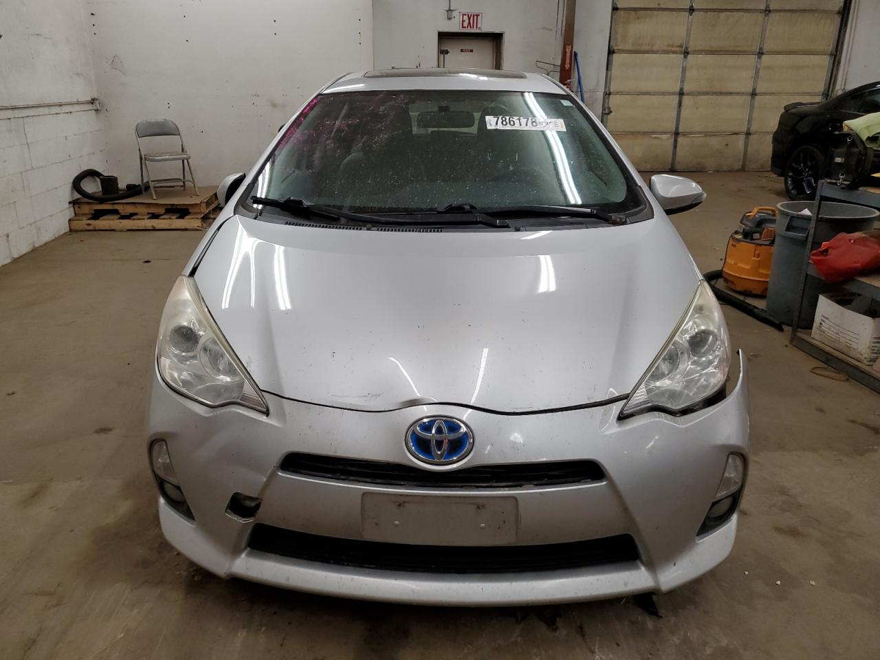 2012 Toyota Prius - Image 5