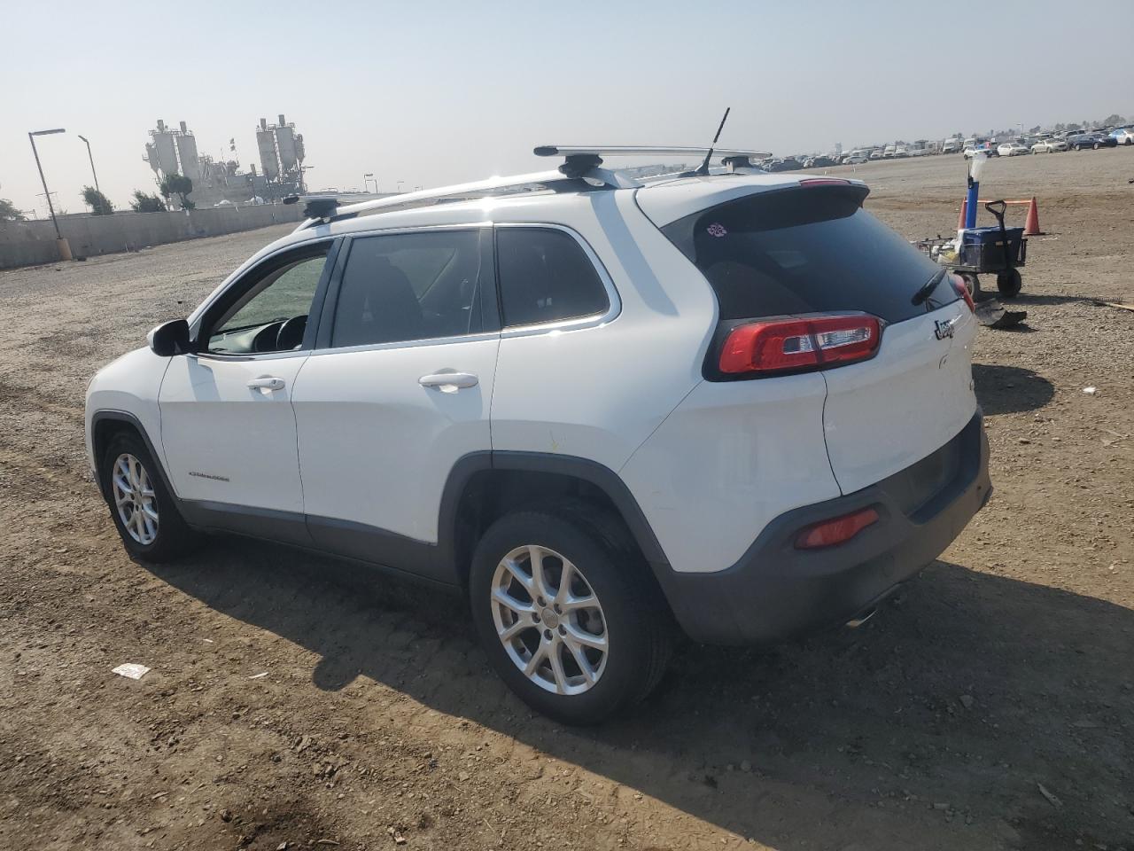 2015 Jeep Grand Cherokee - Image 2