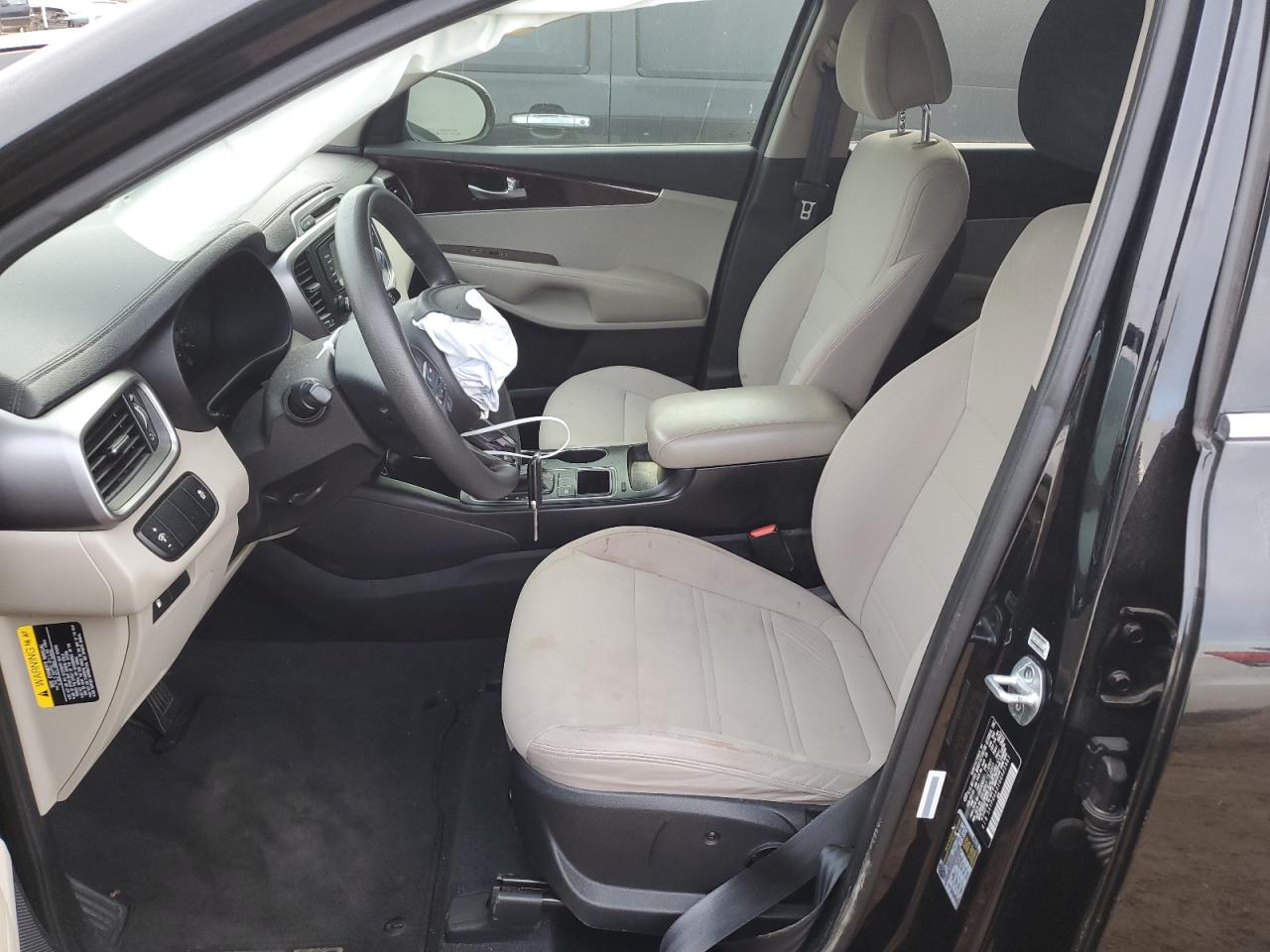 2016 Kia Sorento - Image 7