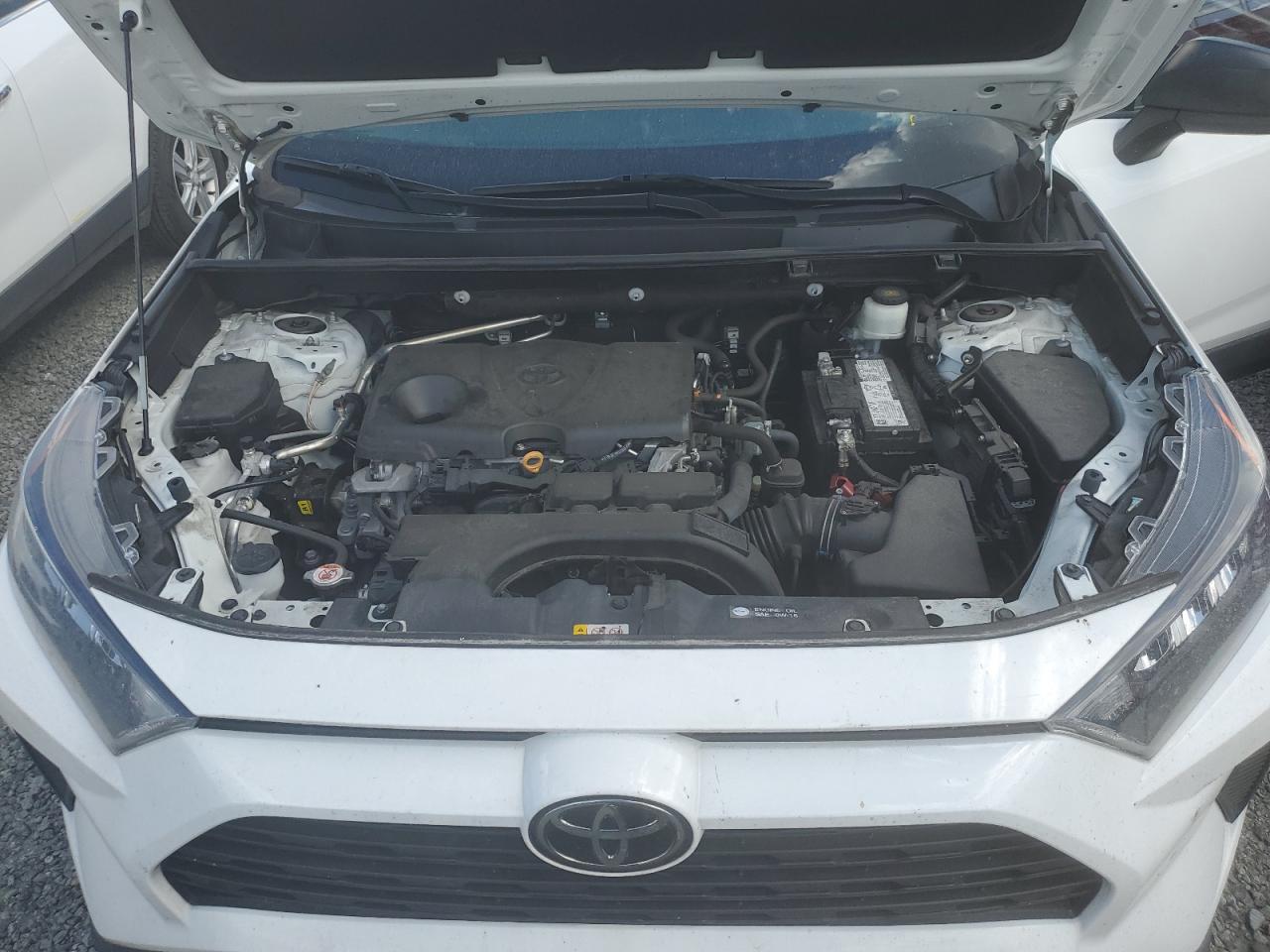 2T3H1RFV7MC150438 2021 Toyota Rav4 Le