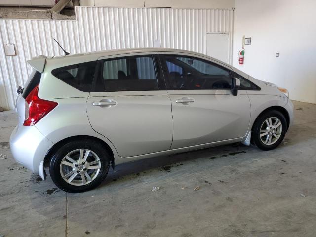  NISSAN VERSA 2014 Srebrny