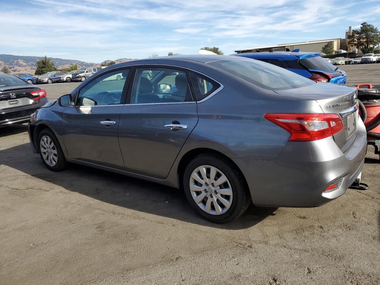 2018 Nissan Sentra - Image 2