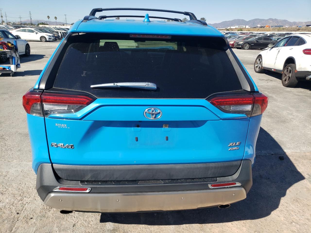 2020 Toyota RAV 4 - Image 6