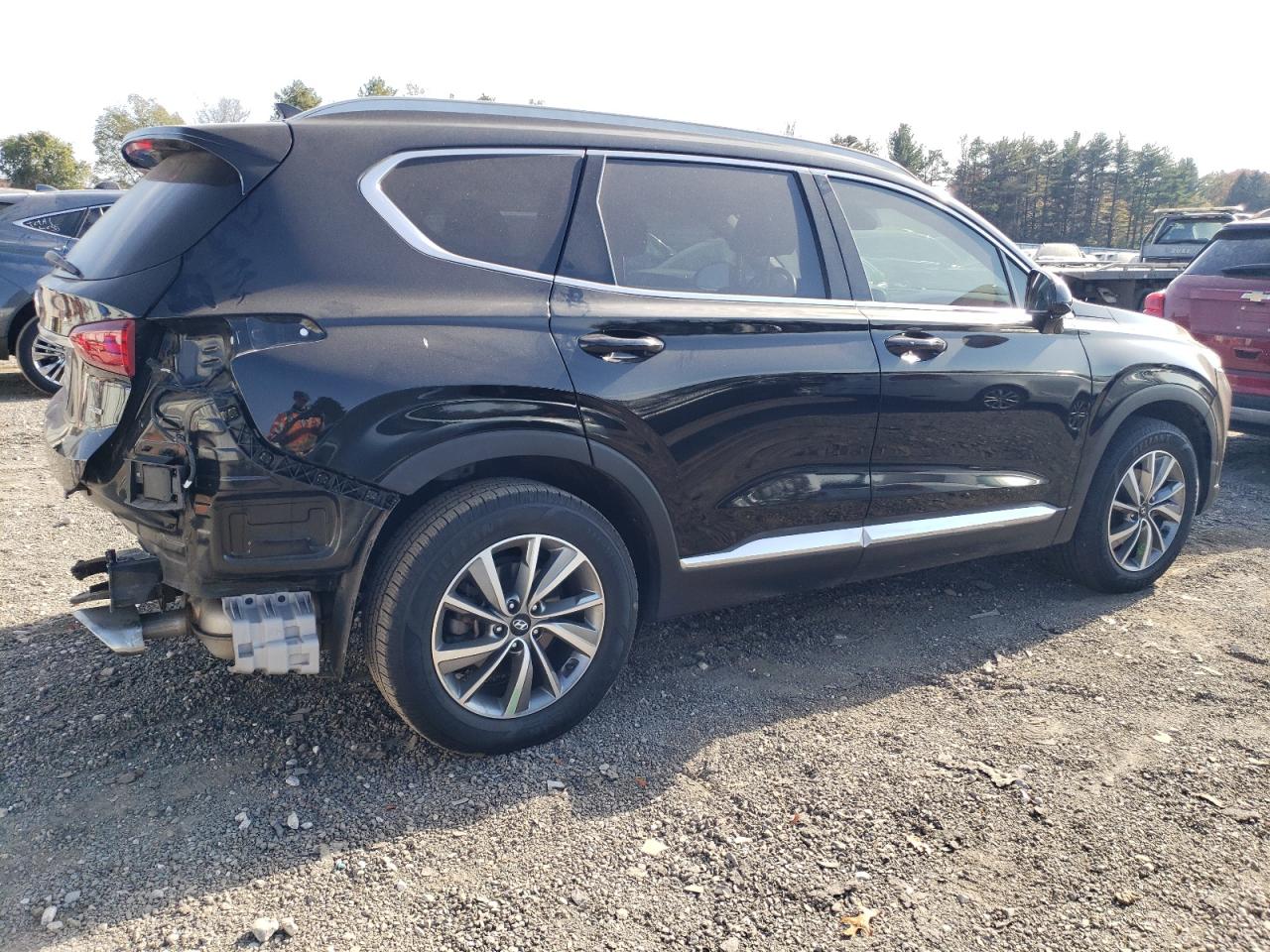 2020 Hyundai Santa Fe - Image 3