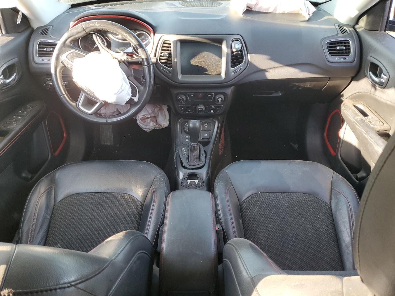 2019 Jeep Compass - Image 8