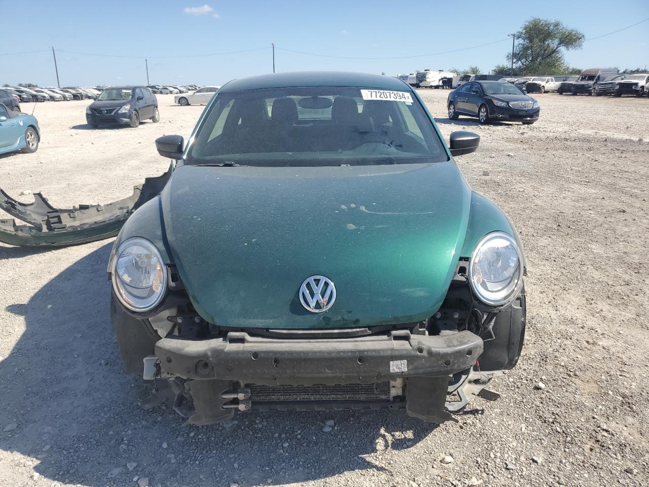 2018 Volkswagen Beetle - Image 5