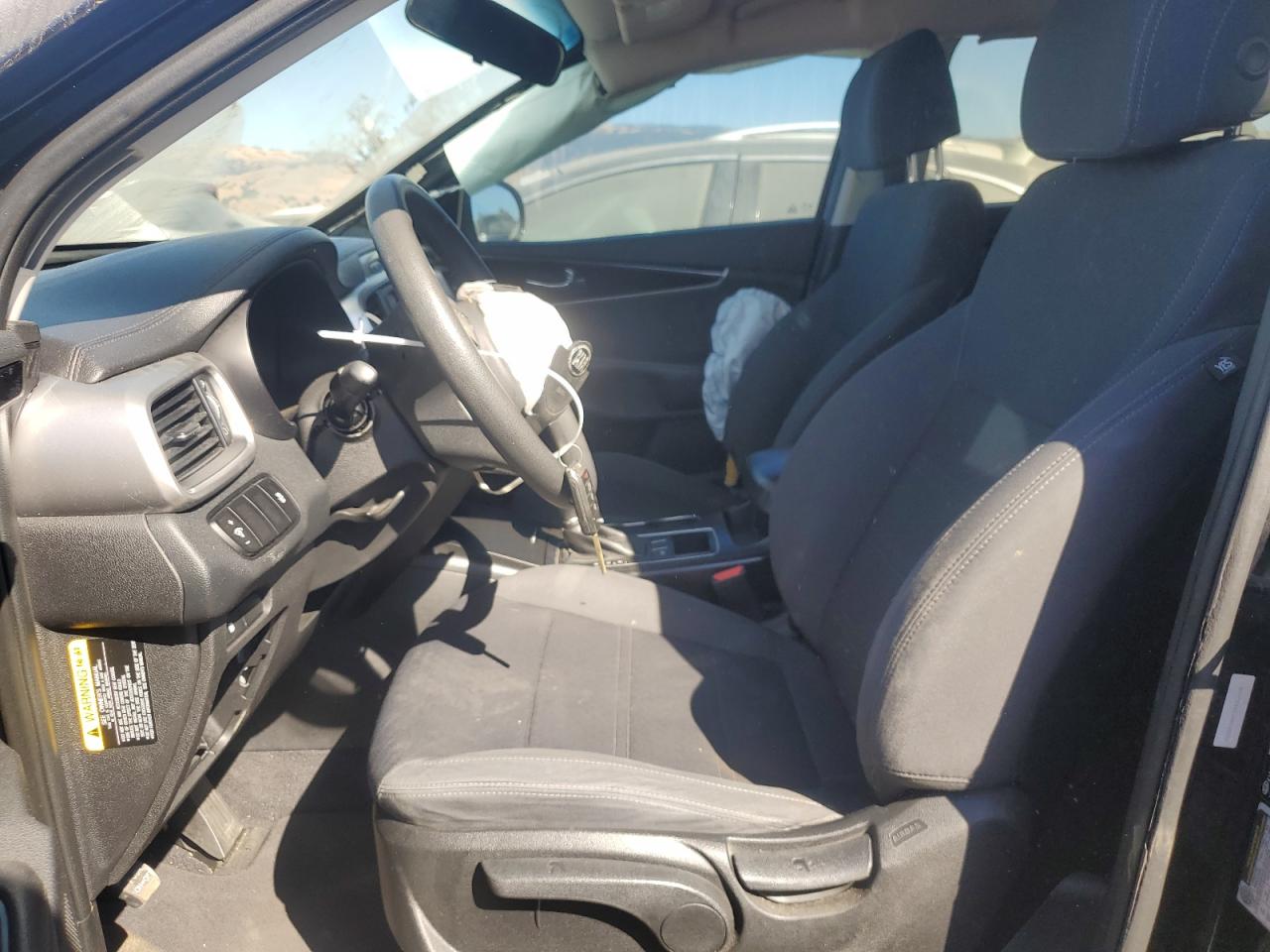 2017 Kia Sorento - Image 7
