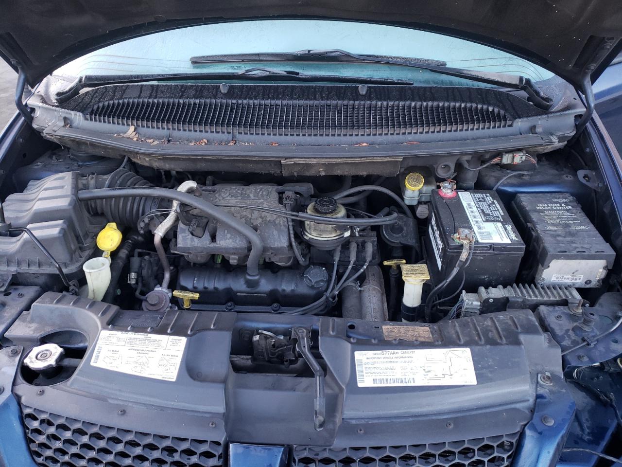 2001 Dodge Caravan - Image 12