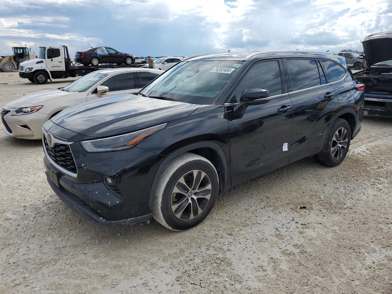 5TDGZRAH9MS041176 2021 TOYOTA HIGHLANDER - Image 1